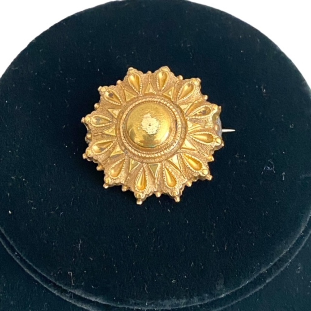 Antique Victorian Gilt Star Shaped Mourning Brooch